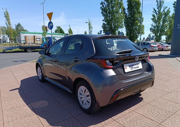 Toyota Yaris cena 72900 przebieg: 62048, rok produkcji 2021 z Police małe 79